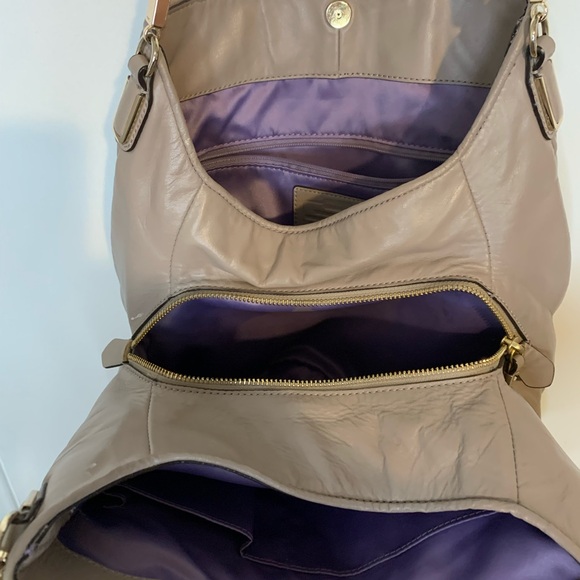 Coach purse - Picture 4 of 5